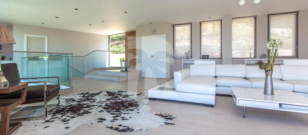 villa in St Tropez : Rent a modern villa in L'Escalet area with 6 bedrooms. - Photo 9