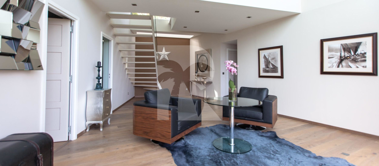 villa in St Tropez : Rent a modern villa in L'Escalet area with 6 bedrooms. - Photo 4