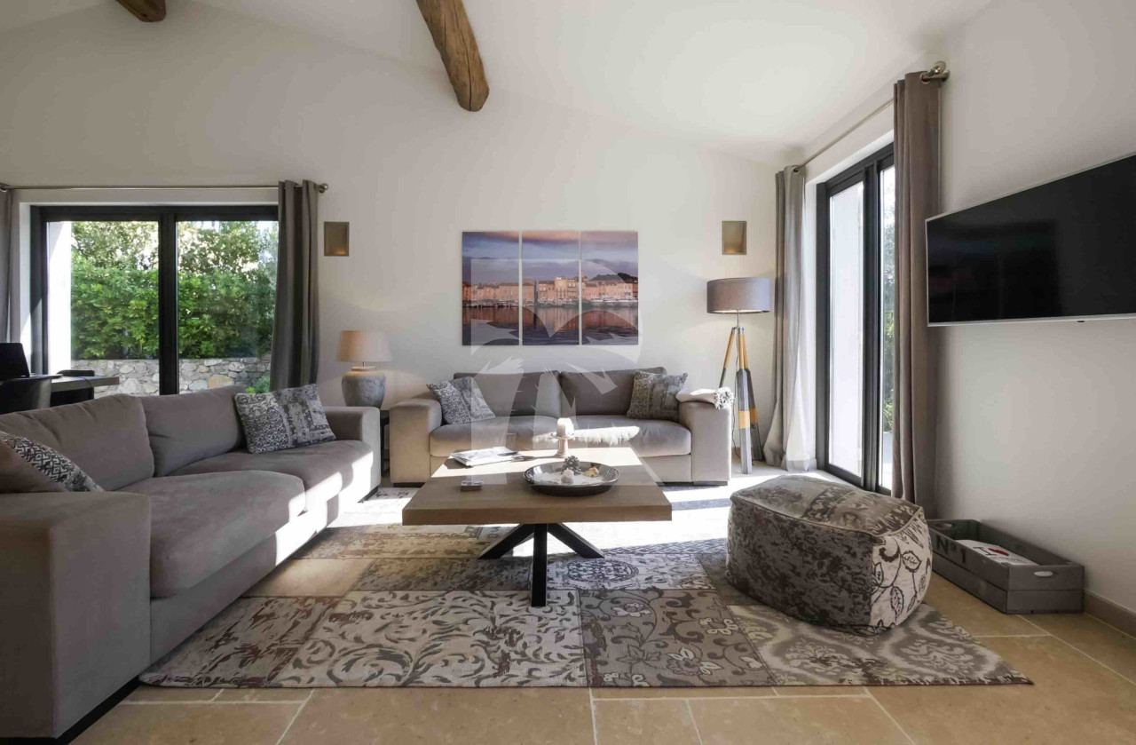 villa in St Tropez : Rent this charming villa with 4 bedrooms within walking distance to Tahiti Beach - Photo 9