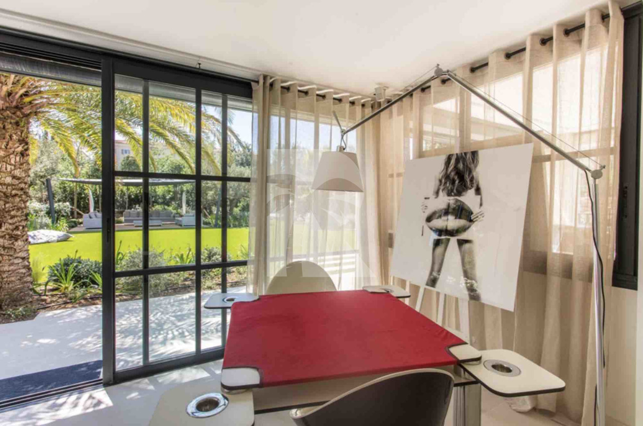 villa in St Tropez : Rent this lovely villa located within walking distance to the village in a secured domain. - Photo 9
