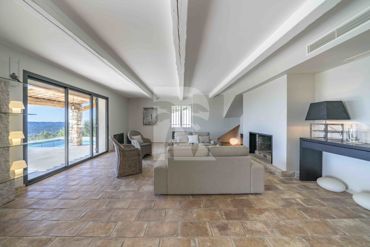 villa in Châteauneuf-Grasse : Rent this wonderful 5 bedroom house with a gorgeous hill and sea view - Photo 12