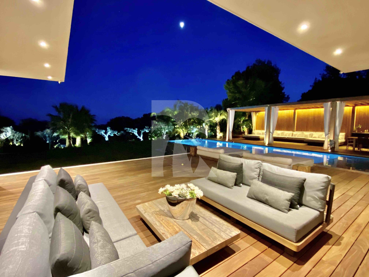 villa in Mougins : Rent stunning newly built 5 bedroom villa in an exclusive area of Mougins with easy access to Cannes - Photo 10