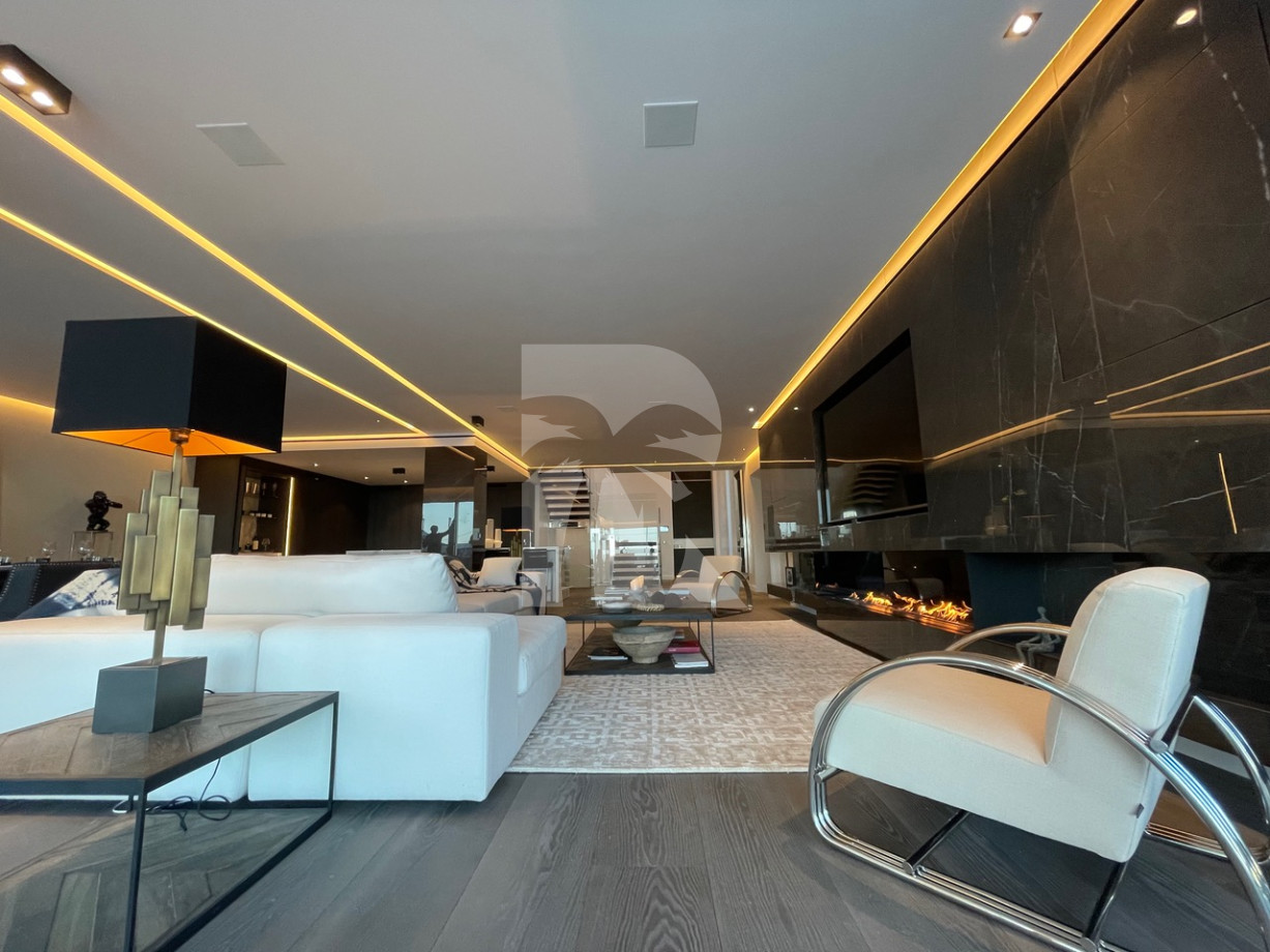 villa in Cannes : Rent this brand new villa located in the residential area of Super Cannes. - Photo 10