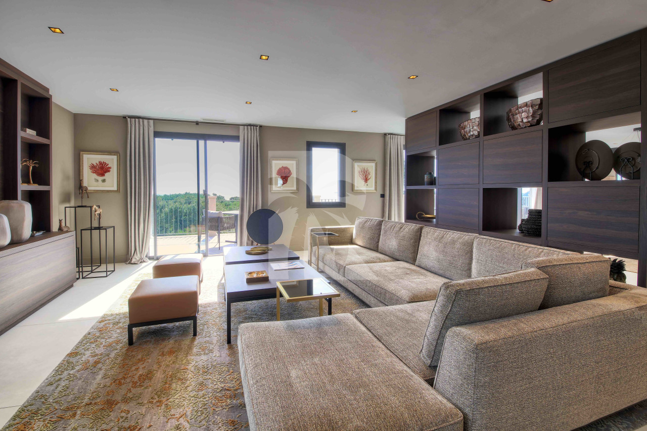 villa in St Tropez : Rent this modern wonderful newly built villa with panoramic views over the Mediterranean sea - Photo 9