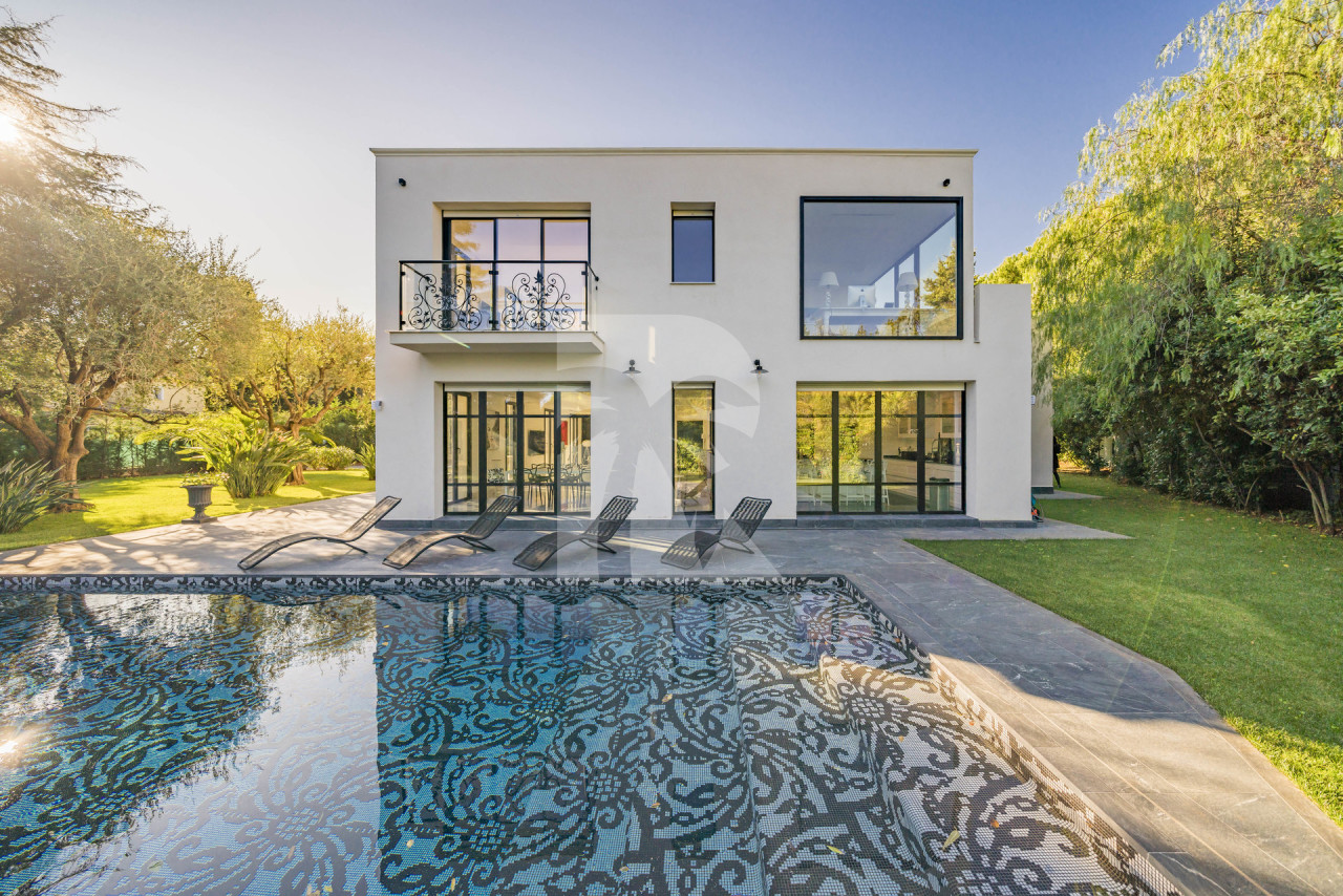 villa in Saint-Jean-Cap-Ferrat : Rent this modern villa with 4 bedroom in Saint Jean Cap Ferrat. - Photo 4