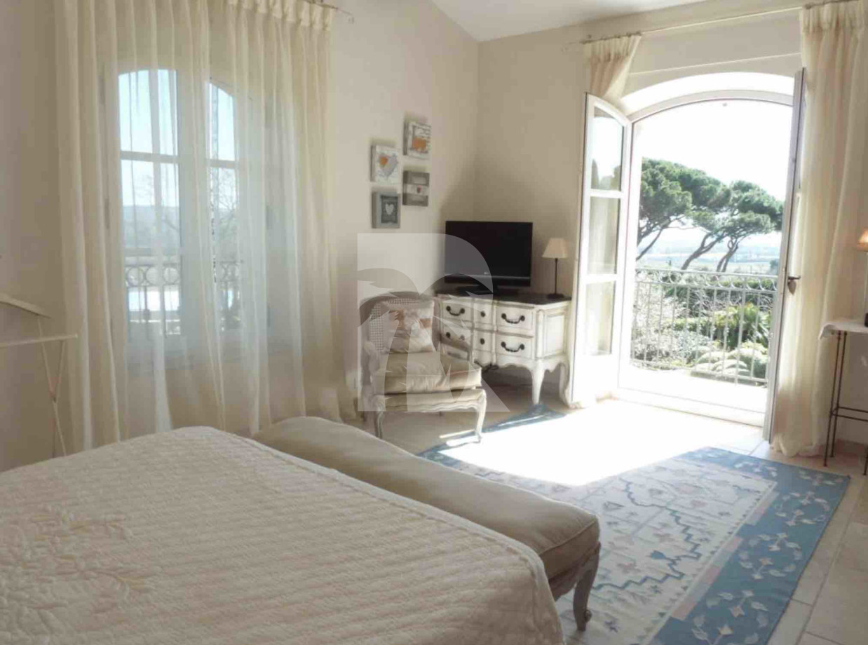 villa in St Tropez : Rent this lovely provencal property in Les Marres for 12 guests. - Photo 12