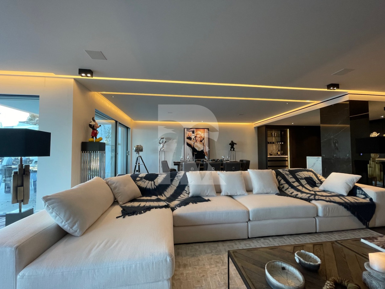 villa in Cannes : Rent this brand new villa located in the residential area of Super Cannes. - Photo 9