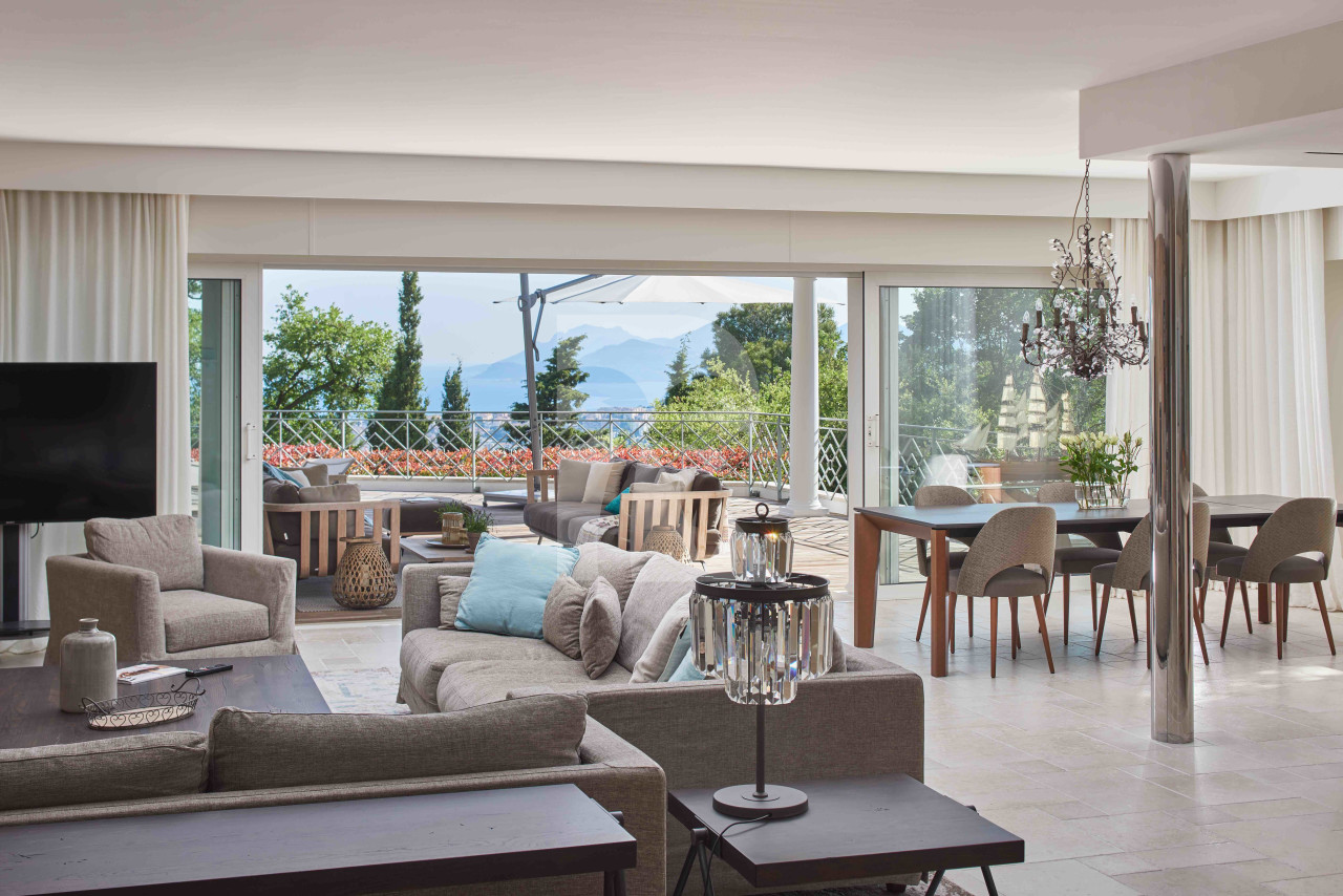 villa in Cannes : Rent this lovely family villa up to the hill in Cannes in a private domain. - Photo 8