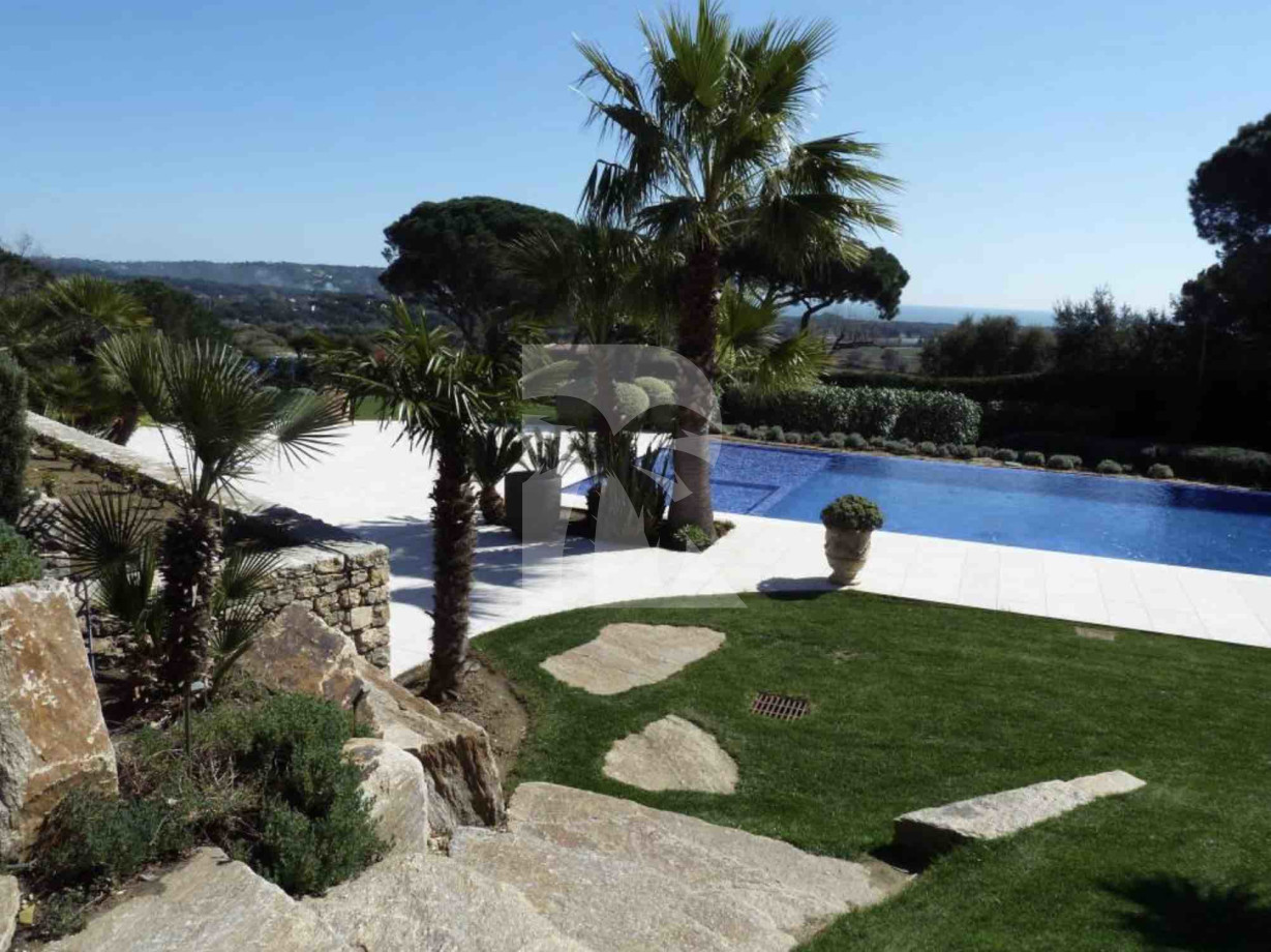 villa in St Tropez : Rent this lovely provencal property in Les Marres for 12 guests. - Photo 1