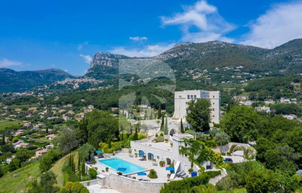 villa in Vence : Rent this magnificent castle with panoramic views - Photo 0