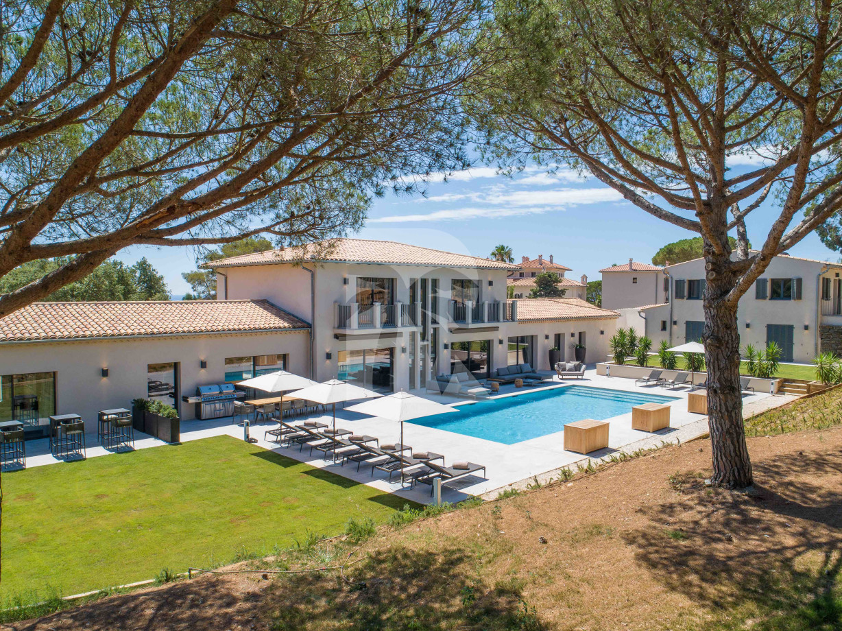 villa in St Tropez : Rent this new villa situated in a private parc ideally located in La Croix Valmer - Photo 0