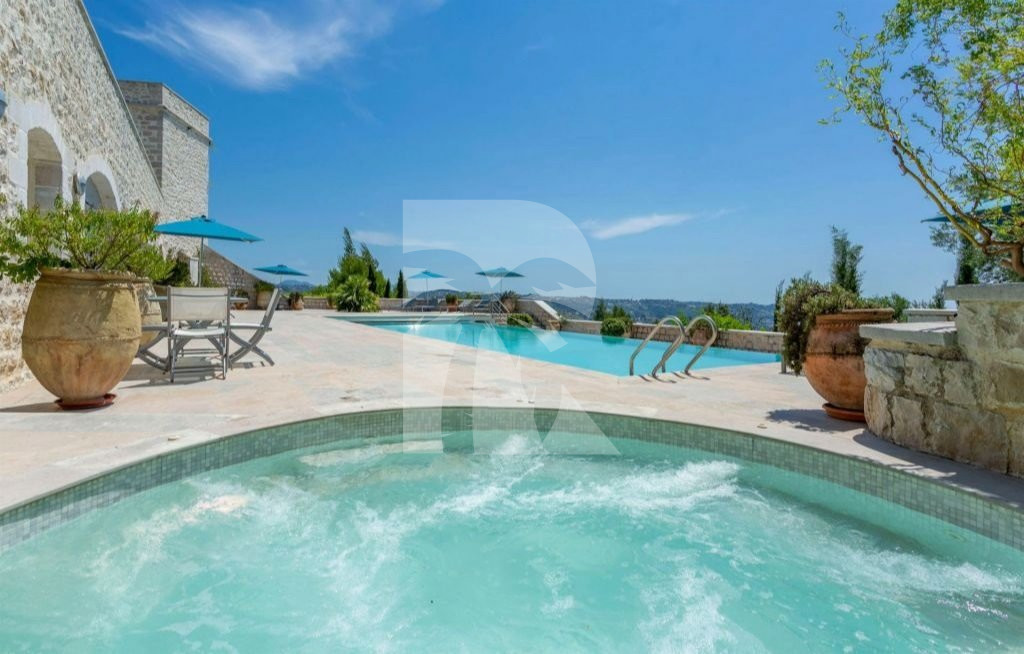 villa in Vence : Rent this magnificent castle with panoramic views - Photo 10
