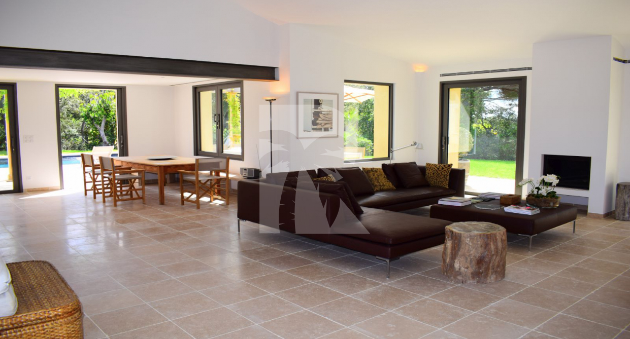 villa in St Tropez : Rent this modern villa ideally located in La Moutte - Photo 6