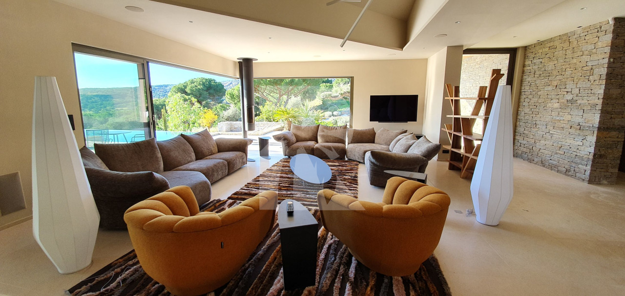 villa in St Tropez : Rent this modern villa ideally located close to Pampelonne beach - Photo 4