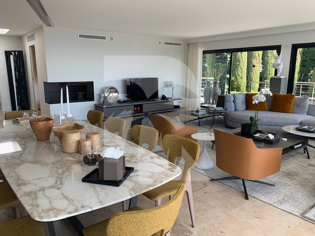 villa in Èze : Rent modern 7 bedroom villa in Eze with stunning sea views - Photo 4