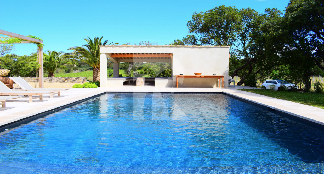 villa in St Tropez : Rent this modern villa ideally located in La Moutte - Photo 1