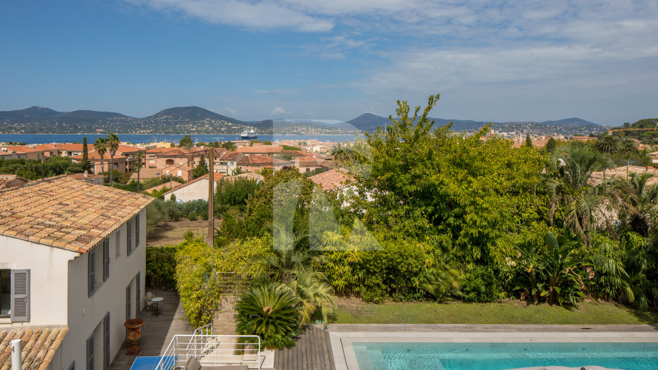 villa in St Tropez : Rent this modern 8 bedroom villa in the centre of St Tropez - Photo 8