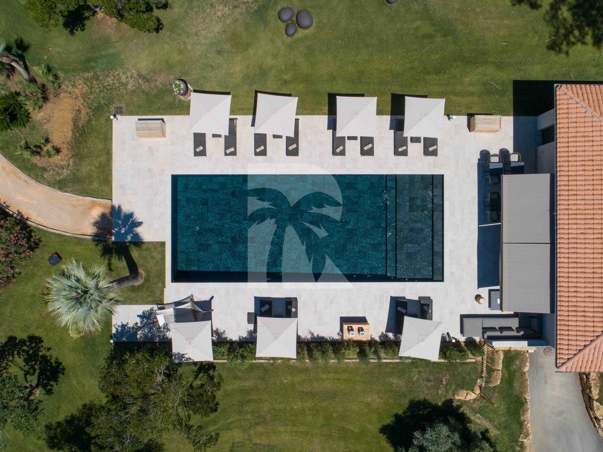 villa in St Tropez : Rent this extraordinary villa located within a vast private park - Photo 4