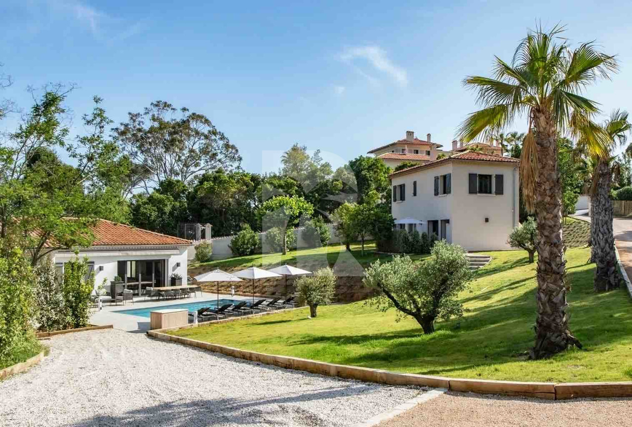 villa in St Tropez : Rent this newly built 5 bedroom villa located in La Croix Valmer - Photo 8