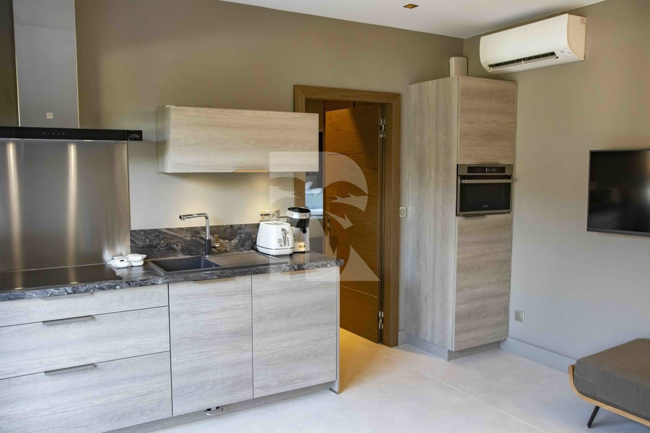 villa in St Tropez : Rent this newly built 5 bedroom villa located in La Croix Valmer - Photo 11