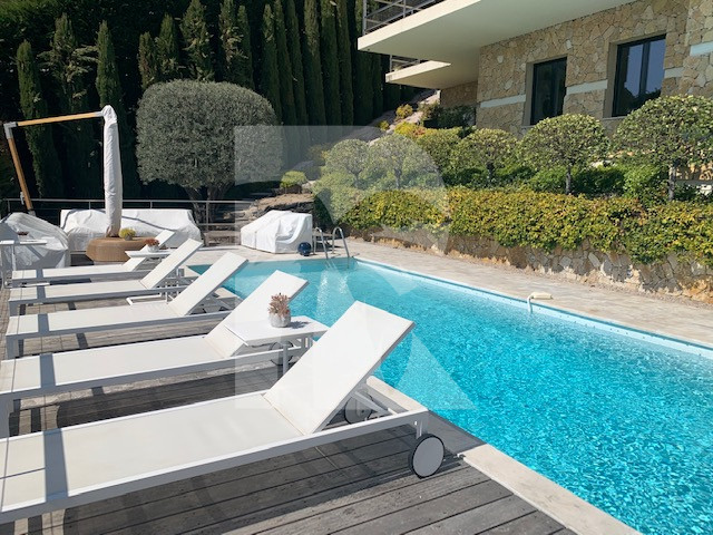 villa in Èze : Rent modern 7 bedroom villa in Eze with stunning sea views - Photo 1