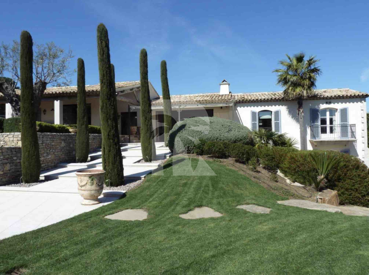 villa in St Tropez : Rent this lovely provencal property in Les Marres for 12 guests. - Photo 4
