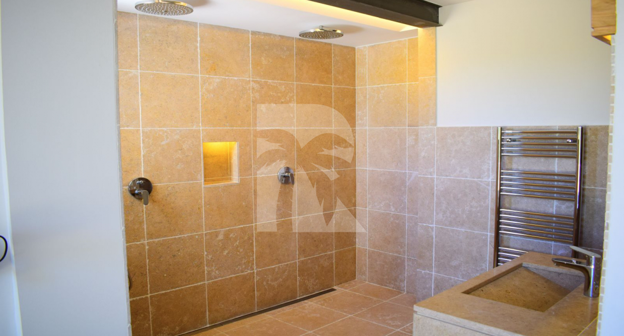 villa in St Tropez : Rent this modern villa ideally located in La Moutte - Photo 12