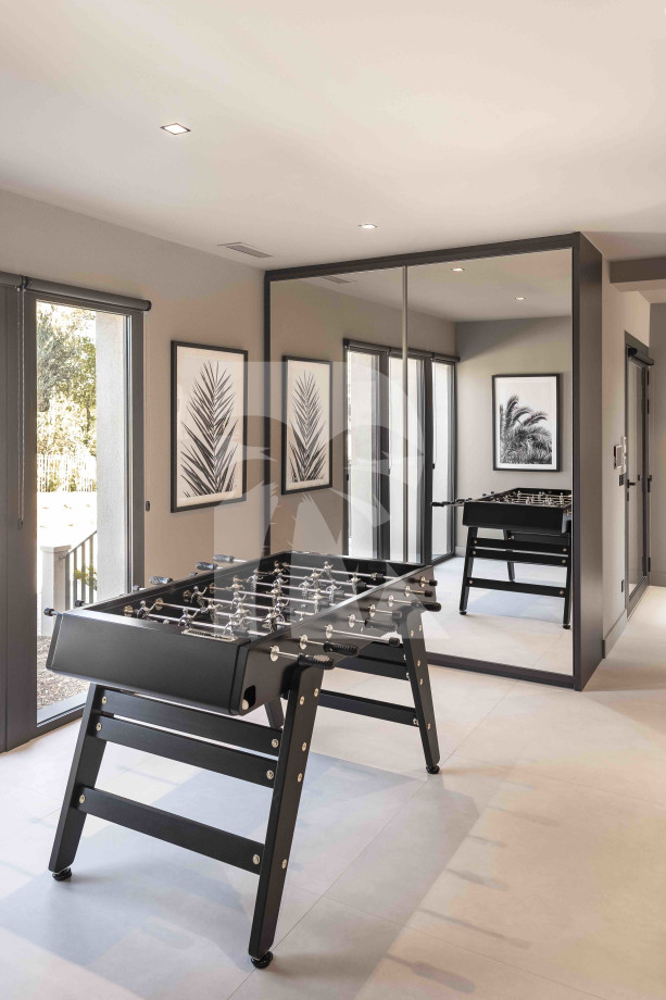 villa in St Tropez : Rent this new villa situated in a private parc ideally located in La Croix Valmer - Photo 11