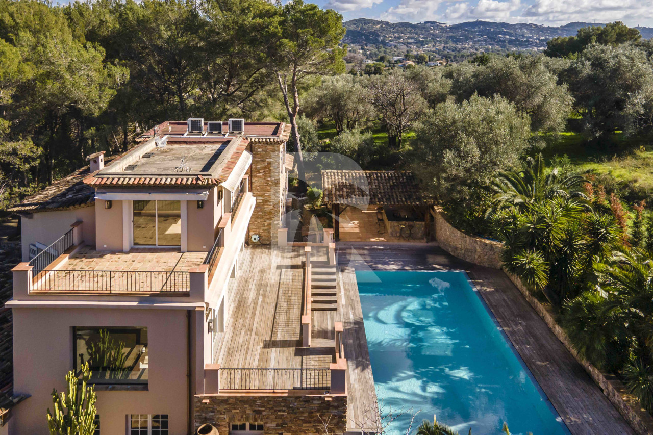 villa in Mougins : Rent this lovely villa in a quiet area in Mougins. - Photo 1