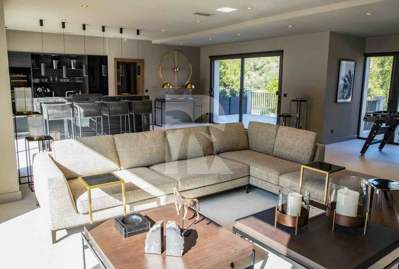 villa in St Tropez : Rent this new villa situated in a private parc ideally located in La Croix Valmer - Photo 2