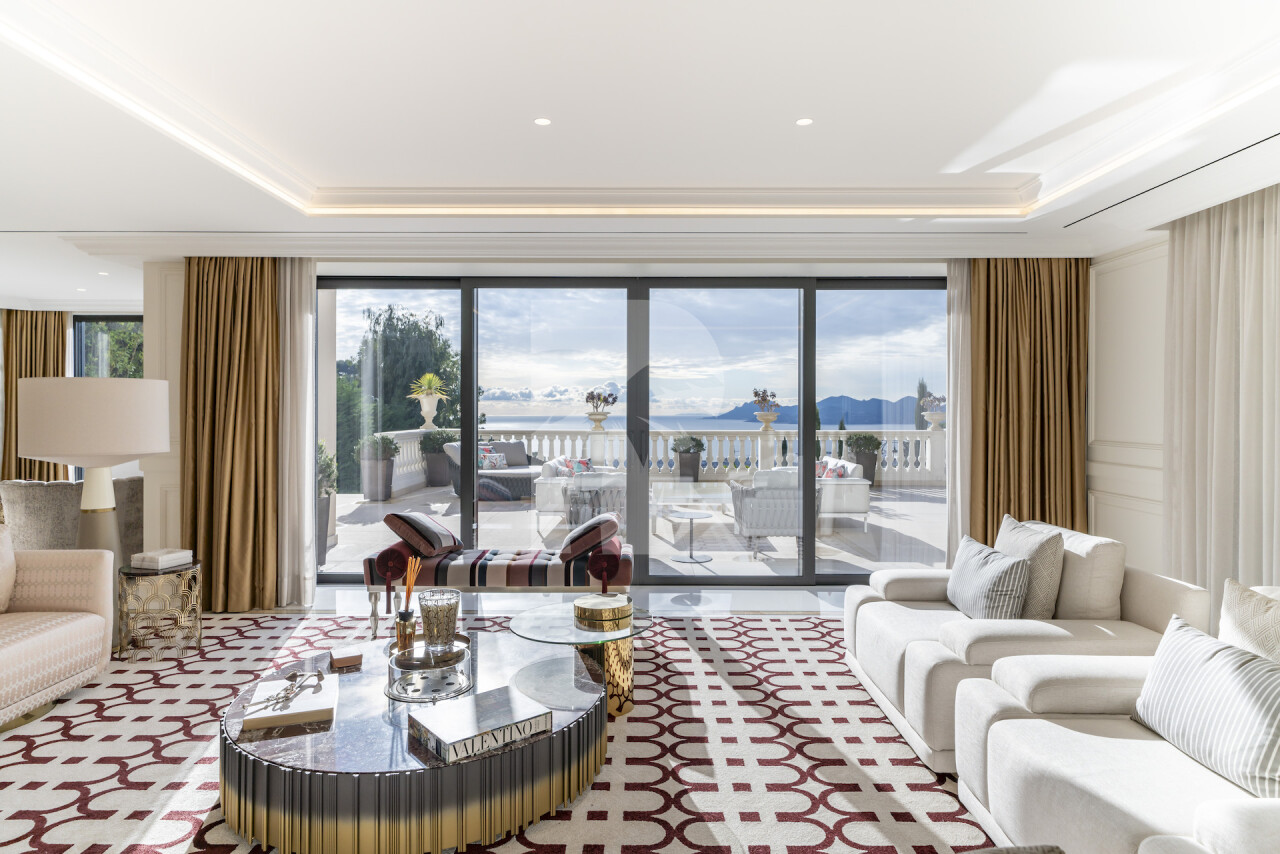 villa in Cannes : Stunning 9 bedroom mansion located in the hills of Cannes with incredible sea views - Photo 7