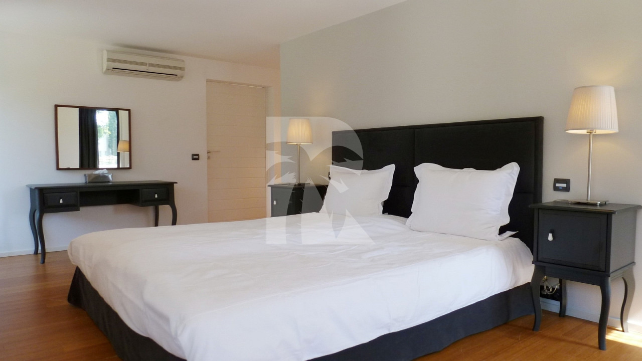 villa in Gassin : Rent this contemporary villa ideally located in St Tropez - Photo 9
