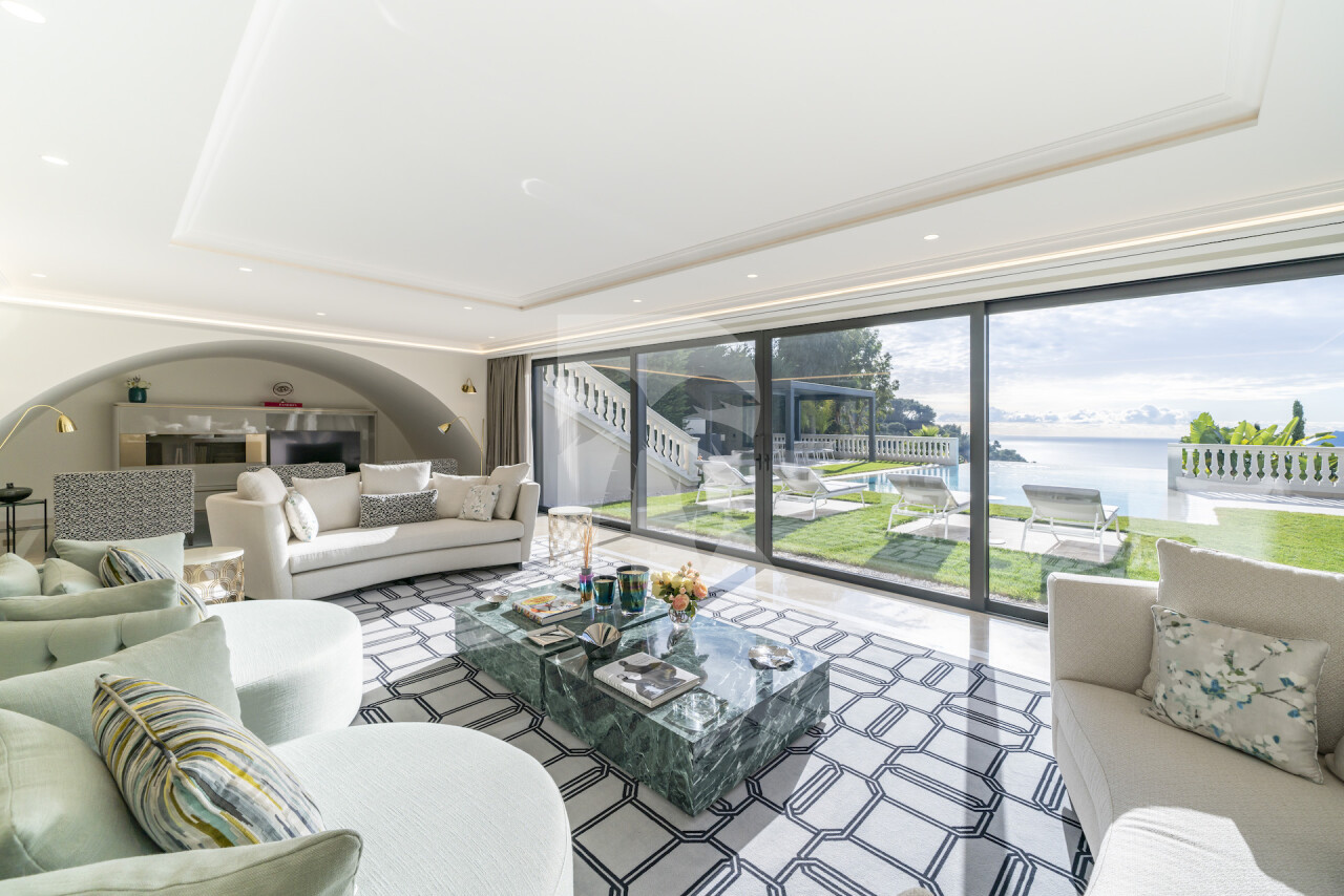 villa in Cannes : Stunning 9 bedroom mansion located in the hills of Cannes with incredible sea views - Photo 9