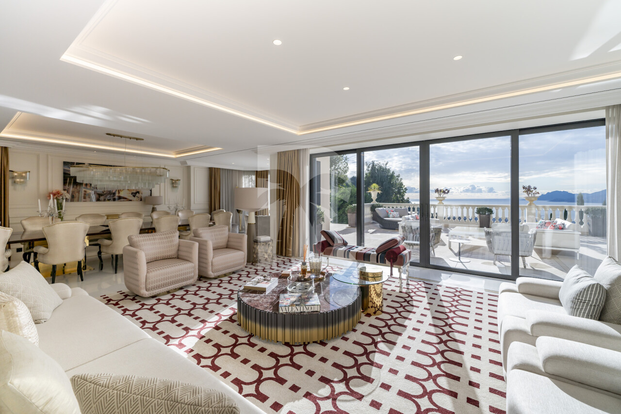 villa in Cannes : Stunning 9 bedroom mansion located in the hills of Cannes with incredible sea views - Photo 12