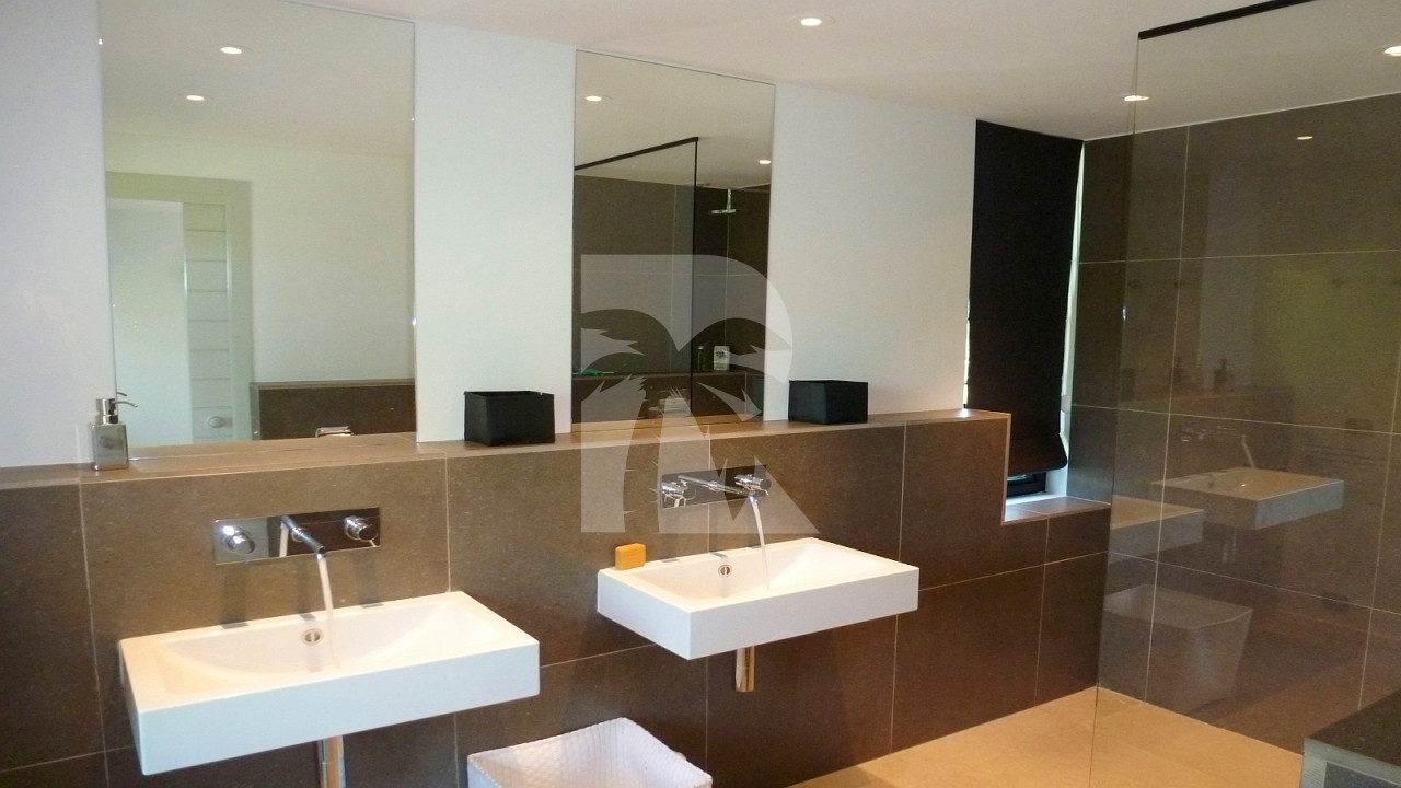 villa in Gassin : Rent this contemporary villa ideally located in St Tropez - Photo 6