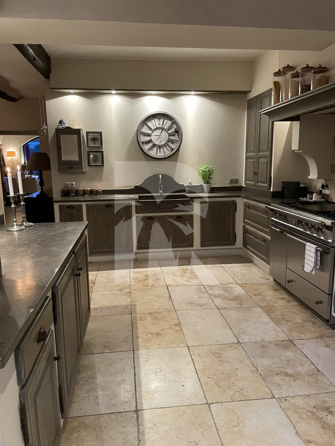 villa in Valbonne : Rent this wonderful Mas located within walking distance to the wonderful village of Valbonne - Photo 8
