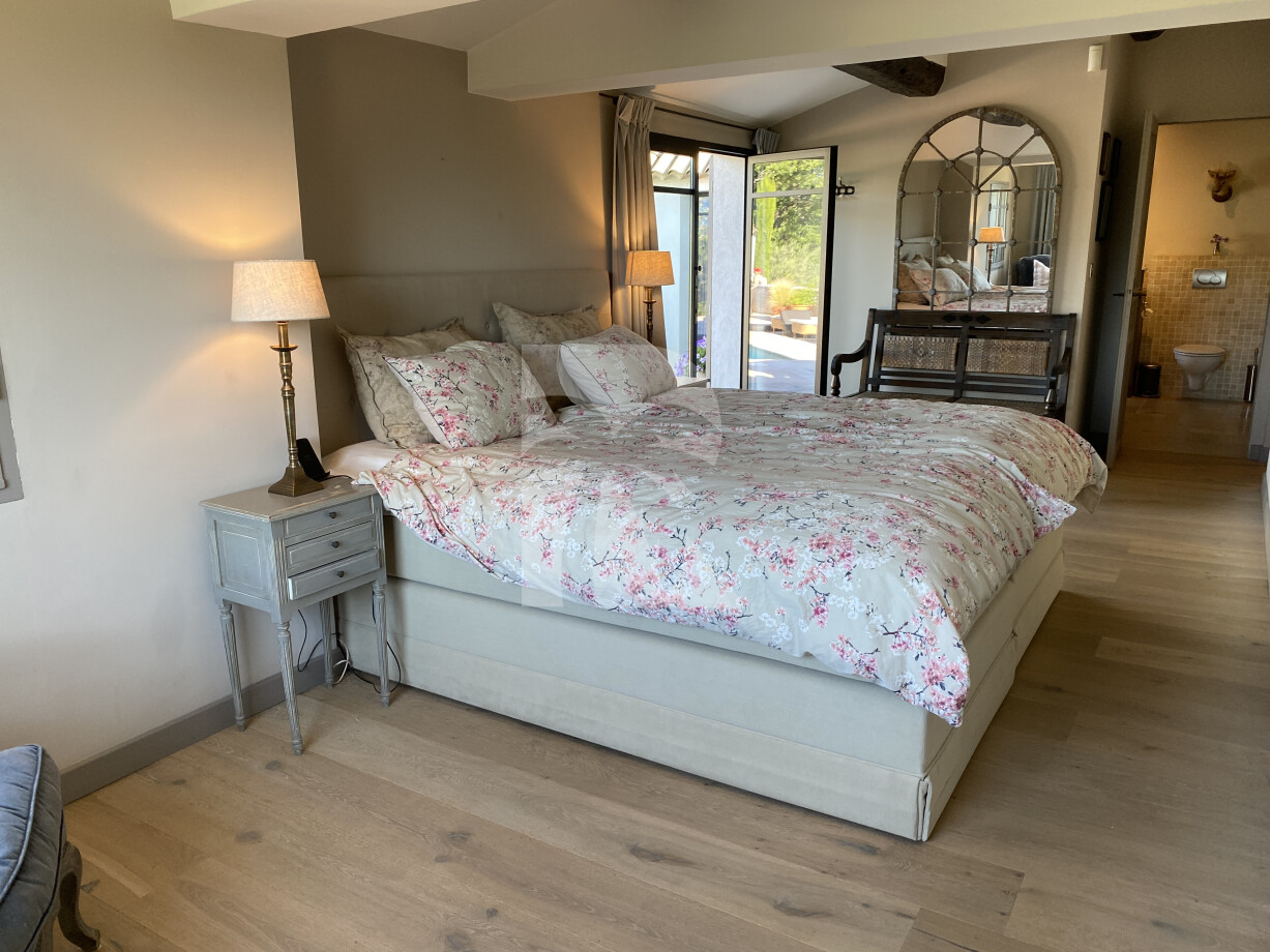 villa in Valbonne : Rent this wonderful Mas located within walking distance to the wonderful village of Valbonne - Photo 9