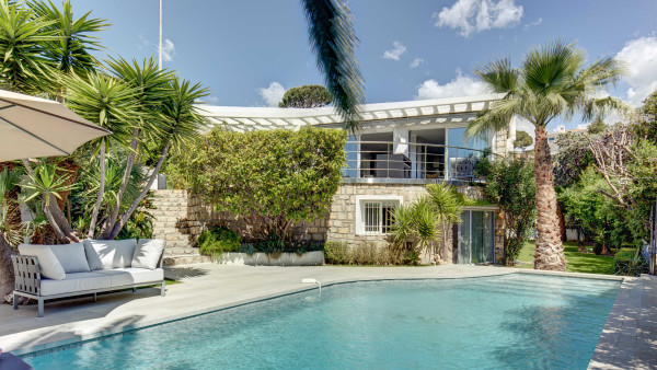 villa in Cannes : Rent modern, gorgeous Villa in Cannes Croix des Gardes, close to the Croisette and the beaches of Cannes - Photo 28