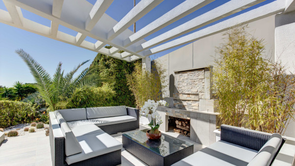 villa in Cannes : Rent modern, gorgeous Villa in Cannes Croix des Gardes, close to the Croisette and the beaches of Cannes - Photo 26