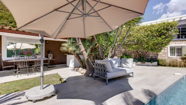 villa in Cannes : Rent modern, gorgeous Villa in Cannes Croix des Gardes, close to the Croisette and the beaches of Cannes - Photo 30