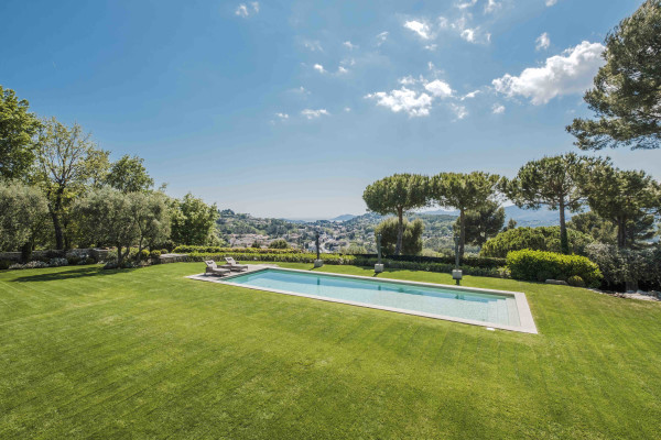 villa in Mougins : Rent incredible and unique villa in Mougins with 360 views - Photo 20