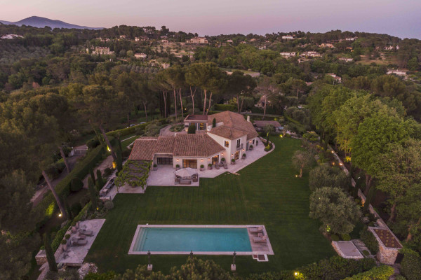 villa in Mougins : Rent incredible and unique villa in Mougins with 360 views - Photo 155
