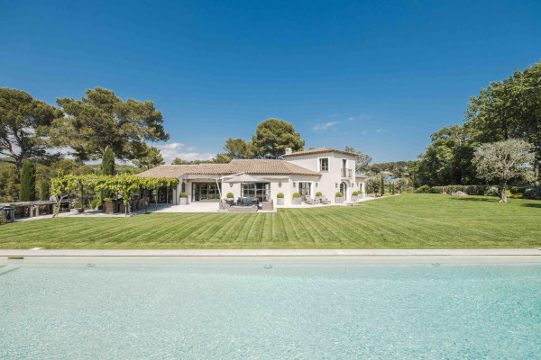 villa in Mougins : Rent incredible and unique villa in Mougins with 360 views - Photo 39