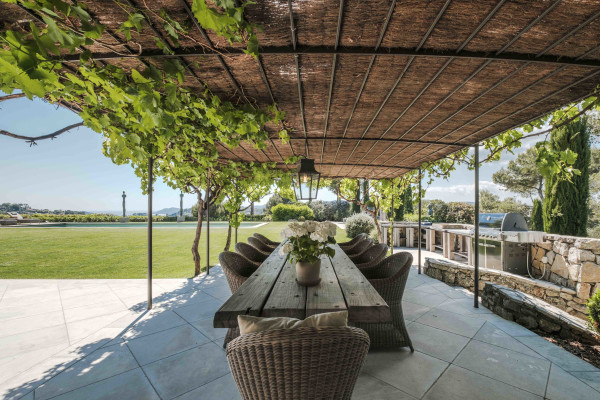 villa in Mougins : Rent incredible and unique villa in Mougins with 360 views - Photo 17
