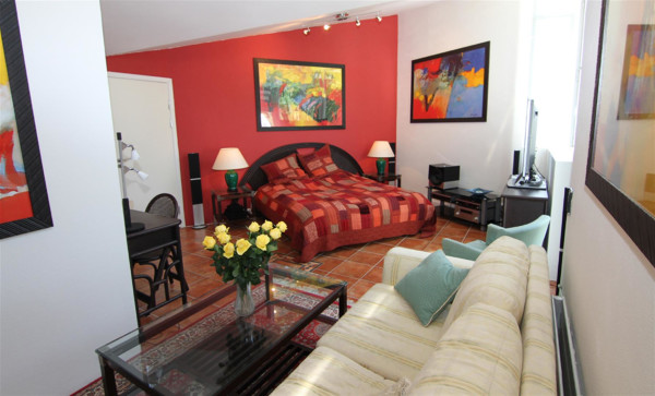 villa in Mougins : Rent Villa with Magnificent Grounds in Mougins - Photo 6