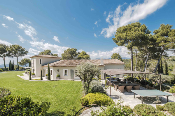 villa in Mougins : Rent incredible and unique villa in Mougins with 360 views - Photo 29