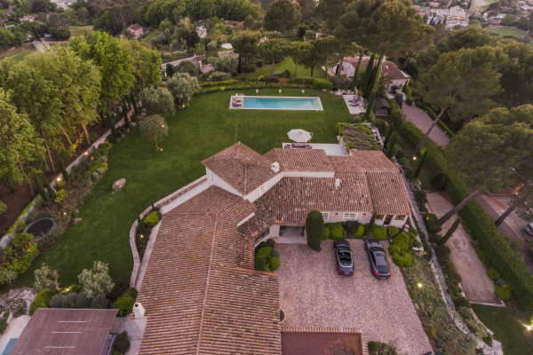 villa in Mougins : Rent incredible and unique villa in Mougins with 360 views - Photo 150