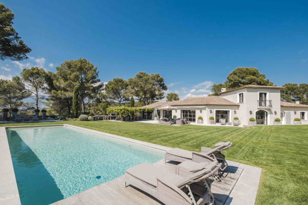villa in Mougins : Rent incredible and unique villa in Mougins with 360 views - Photo 36