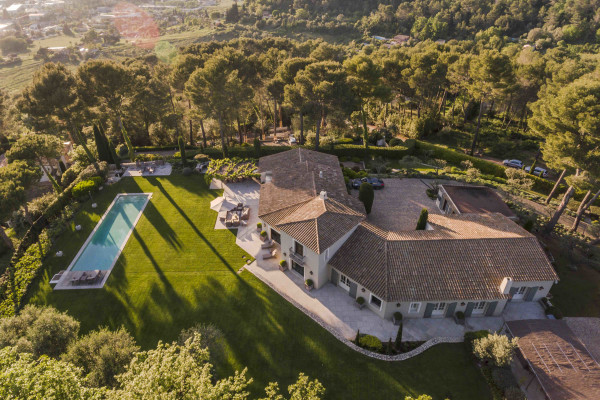 villa in Mougins : Rent incredible and unique villa in Mougins with 360 views - Photo 145