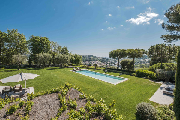 villa in Mougins : Rent incredible and unique villa in Mougins with 360 views - Photo 21